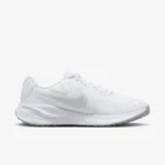 Nike Revolution 7