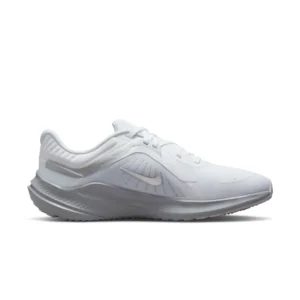 Wmns Nike Quest 5